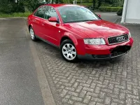 Gebraucht Audi A4 131 PS (96 kW) 2002 Rot Limousine