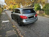 Gebraucht Mercedes B180 109 PS (80 kW) 2011 Grau Van / Kleinbus