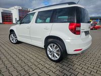 gebraucht Skoda Yeti Elegance 4x4 Allrad,1.Hand Klima,Navi,PDC,Tüv25