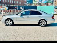 Gebraucht Mercedes E240 179 PS (131 kW) 2002 Silber Limousine