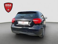 Gebraucht Mercedes A180 Style 122 PS (89 kW) 2014 Schwarz Limousine