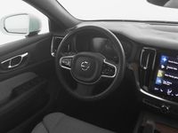Gebraucht Volvo V60 CC Pro 197 PS (144 kW) 2022 Weiß Kombi