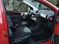 Gebraucht Peugeot 107 68 PS (50 kW) 2012 Rot Kleinwagen