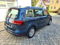 Gebraucht VW Sharan Comfortline 150 PS (110 kW) 2016 Blau metallic Van / Kleinbus