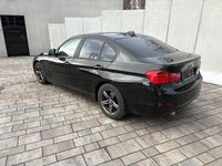 Gebraucht BMW 320 180 PS (132 kW) 2013 Schwarz Limousine