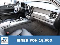 Gebraucht Volvo XC60 Core 197 PS (144 kW) 2023 SUV
