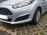 Gebraucht Ford Fiesta 95 PS (69 kW) 2015 Silber Kleinwagen