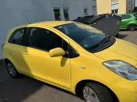 Gebraucht Toyota Yaris 69 PS (50 kW) 2009 Gelb Kleinwagen