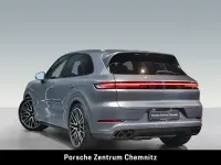 Gebraucht Porsche Cayenne E-Hybrid 470 PS (345 kW) 2026 Grau SUV
