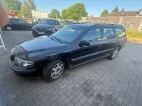 Używany Volvo V70 200 KM (147 kW) 2000 Czarny Kombi