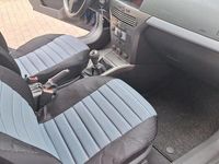 Gebraucht Opel Astra 105 PS (77 kW) 2005 Blau Limousine