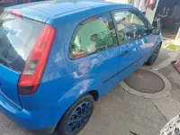 Gebraucht Ford Fiesta 60 PS (44 kW) 2003 Blau Kleinwagen