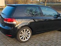 Gebraucht VW Golf VI 122 PS (89 kW) 2012 Schwarz Kleinwagen