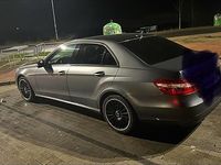 Gebraucht Mercedes E200 100 PS (73 kW) 2011 Grau Limousine