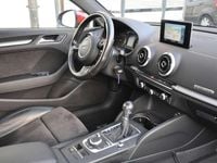 Gebraucht Audi A3 S-Line 179 PS (131 kW) 2016 Rot Limousine