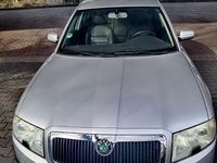 Gebraucht Skoda Superb 150 PS (110 kW) 2005 Silber Limousine
