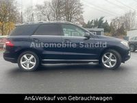 Gebraucht Mercedes ML350 258 PS (189 kW) 2014 Blau SUV