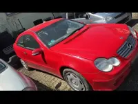 Gebraucht Mercedes C180 129 PS (94 kW) 2001 Rot Coupé