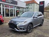 Gebraucht Mitsubishi Outlander P-HEV Top 121 PS (88 kW) 2017 Platinumgrau SUV
