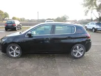 Gebraucht Peugeot 308 Allure 131 PS (96 kW) 2018 Schwarz Limousine