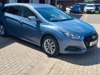 Gebraucht Hyundai i40 Classic 135 PS (99 kW) 2016 Blue spirit metallic Kombi
