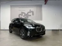 Gebraucht BMW 218 Luxury Line 136 PS (100 kW) 2024 Schwarz ii/bonnet fluid black Van / Kleinbus