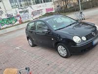 Gebraucht VW Polo 64 PS (47 kW) 2004 Schwarz Kleinwagen