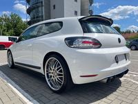 Gebraucht VW Scirocco 122 PS (89 kW) 2009 Weiß Coupé