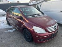 Gebraucht Mercedes B200 140 PS (102 kW) 2006 Violet Van / Kleinbus