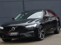 Second-hand Volvo V90 Ultimate 455 CP (334 kW) 2023 Negru Break
