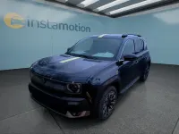 Neu Renault 4 E-Tech 110 kW (150 PS) 2025 Schwarz SUV