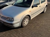 Gebraucht VW Golf IV 75 PS (55 kW) 1998 Silber Kleinwagen