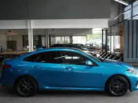 Gebraucht BMW 218 M Sport 136 PS (100 kW) 2024 Snapper rocks blue Coupé