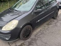 Gebraucht Renault Clio II Authentique 65 PS (47 kW) 2007 Kleinwagen