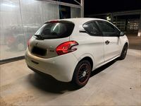 Second-hand Peugeot 208 75 CP (55 kW) 2013 Alb Hatchback