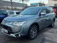 Begagnad Mitsubishi Outlander 150 HK (110 kW) 2015 Grå SUV