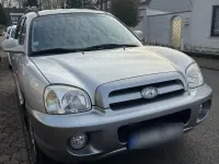 Gebraucht Hyundai Santa Fe 146 PS (107 kW) 2005 Silber SUV