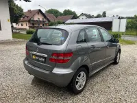 Gebraucht Mercedes B160 95 PS (69 kW) 2010 Grau Kleinwagen