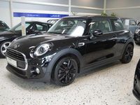Gebraucht Mini ONE 102 PS (75 kW) 2019 Midnight black metallic Kleinwagen
