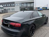 Gebraucht Audi A8 Ambiente 385 PS (283 kW) 2015 Grün Limousine