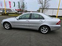 Gebraucht Mercedes C220 143 PS (105 kW) 2004 Silber Limousine