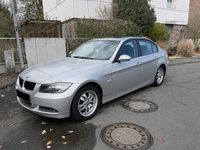 Gebraucht BMW 318 129 PS (94 kW) 2007 Silber Limousine