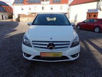 Gebraucht Mercedes B180 122 PS (89 kW) 2014 Weiß Van / Kleinbus