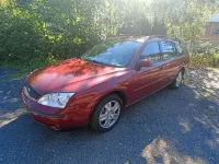 Gebraucht Ford Mondeo Ghia 125 PS (91 kW) 2003 Rot Kombi