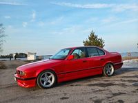 Käytetty BMW 535 Performance 211 HP (155 kW) 1990 Punainen Sedan