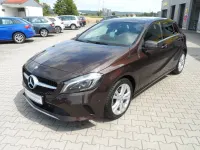 Gebraucht Mercedes A180 Urban 122 PS (89 kW) 2017 Braun Kleinwagen