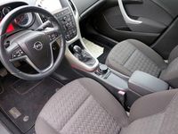 Gebraucht Opel Astra Active 140 PS (102 kW) 2013 Silber Limousine