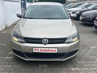 Gebraucht VW Jetta Comfortline 140 PS (102 kW) 2013 Gold Limousine