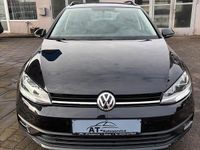 Gebraucht VW Golf VII Comfortline 110 PS (80 kW) 2018 Schwarz Kombi