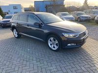 Gebraucht VW Passat Comfortline 150 PS (110 kW) 2018 Uranograu Kombi